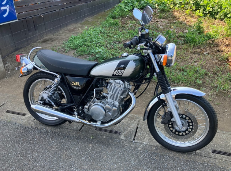 Мотоцикл Yamaha SR400 с пробегом 10434 km