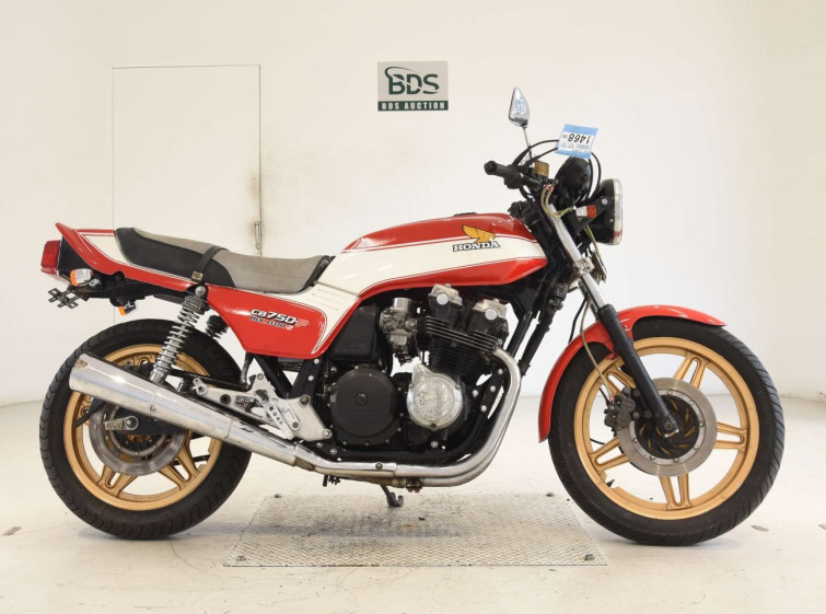 Мотоцикл Honda CB750SF з пробігом 12000 km