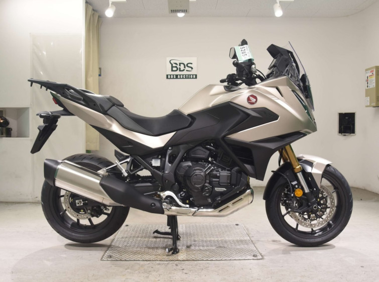 Мотоцикл Honda NT1100 з пробігом 34 km
