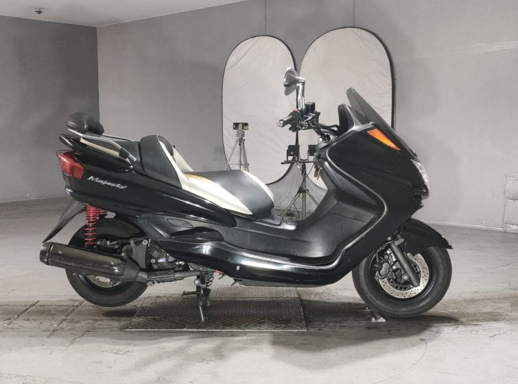 Мотоцикл Yamaha MAJESTY 250C с пробегом 27280 km
