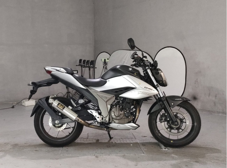 Мотоцикл Suzuki GIXXER SF250 з пробігом 13728 km