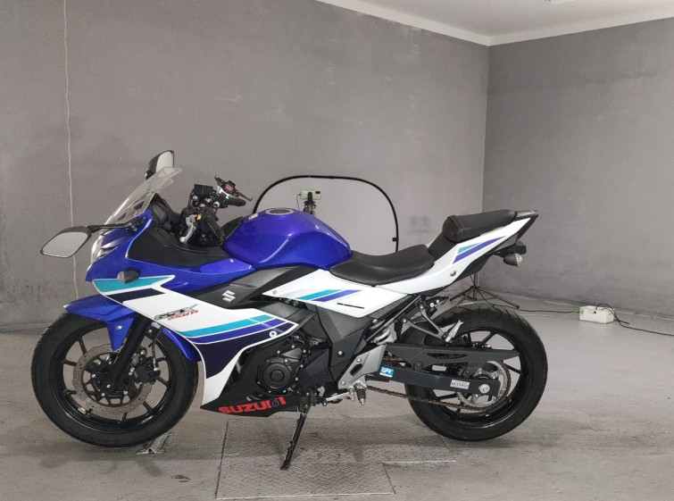 Мотоцикл Suzuki GSX250R с пробегом 10242 km