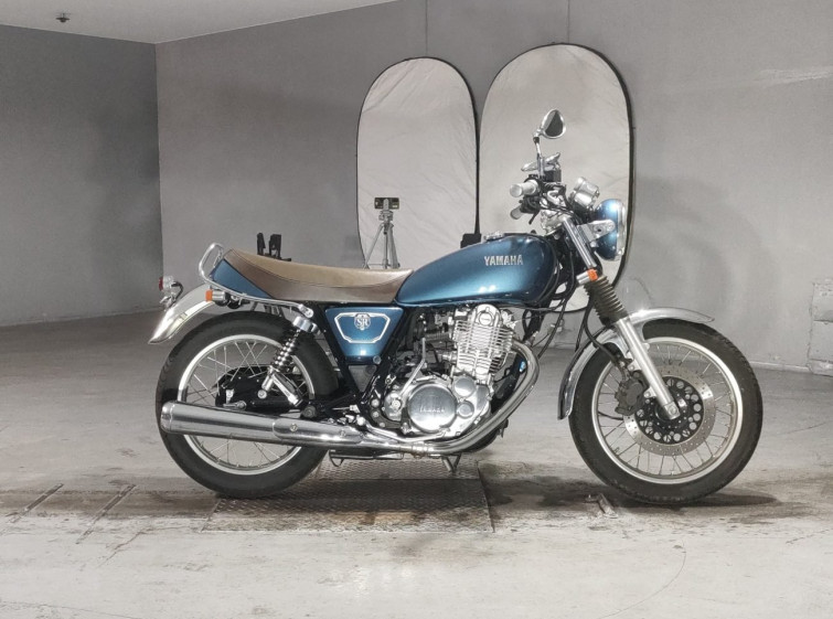 Мотоцикл Yamaha SR400 с пробегом 2843 km
