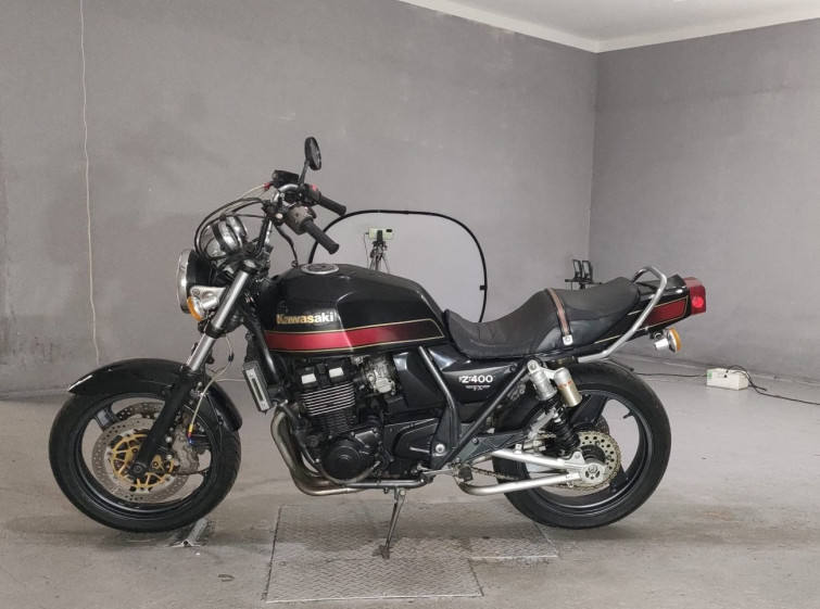 Мотоцикл Kawasaki ZRX400 с пробегом 51808 km