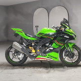 Мотоцикл Kawasaki NINJA ZX-25R KRT з пробігом 3789 km