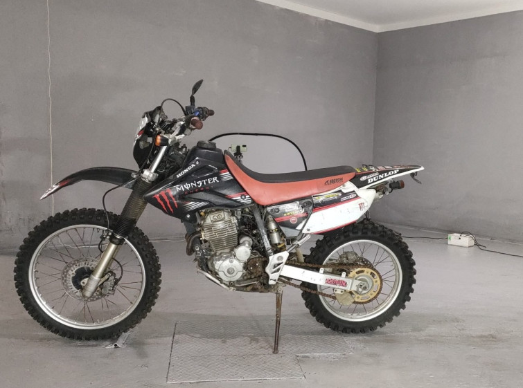 Мотоцикл Honda XR250 BAJA