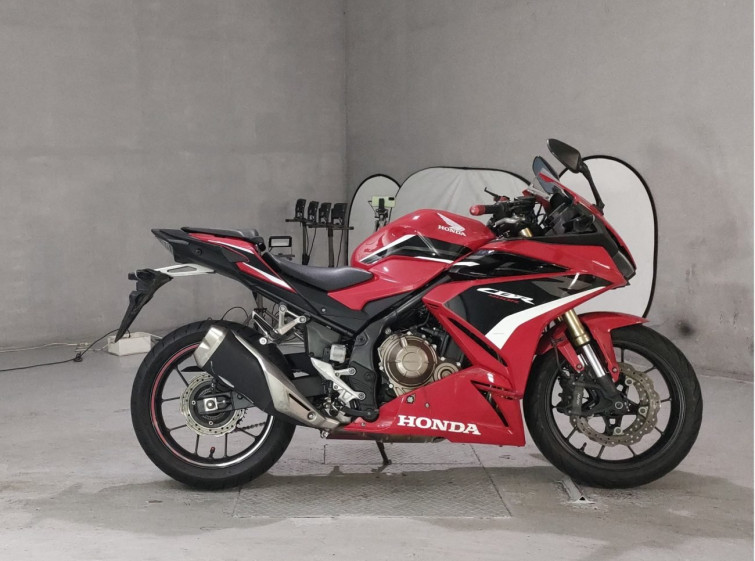 Мотоцикл Honda CBR400R с пробегом 85033 km