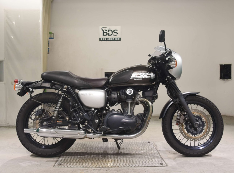 Мотоцикл Kawasaki W800 з пробігом 54944 km