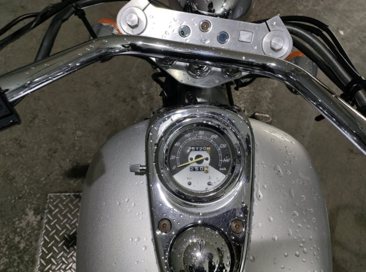 Мотоцикл Honda MAGNA250 с пробегом 25120 km