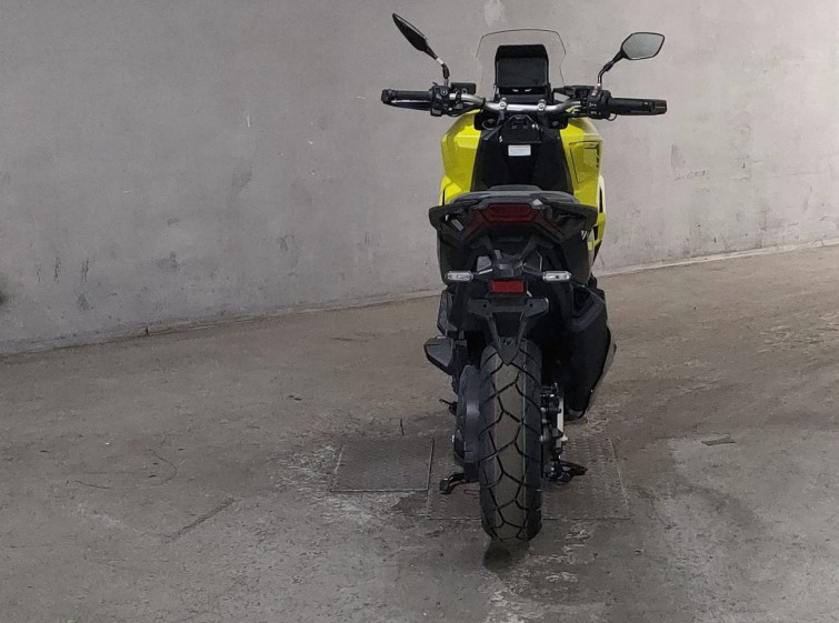Мотоцикл Honda X-ADV750 з пробігом 16 km
