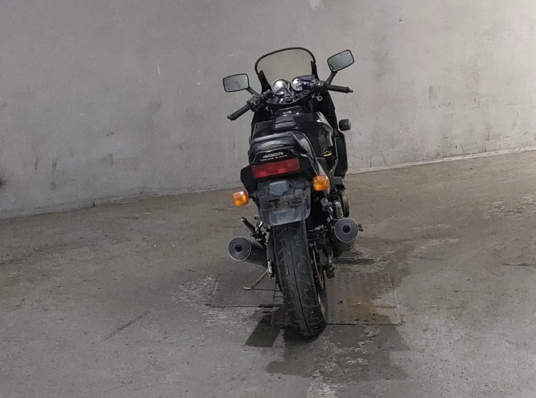 Мотоцикл Kawasaki GPZ400R з пробігом 3368 km