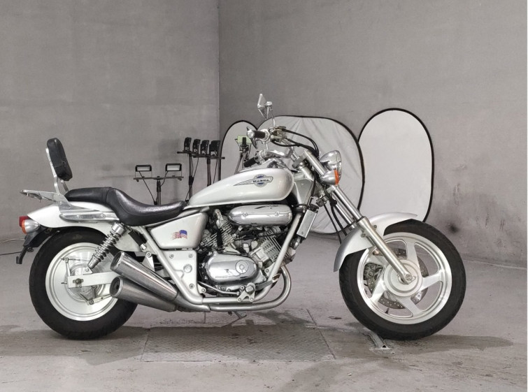 Мотоцикл Honda MAGNA250 с пробегом 13290 km