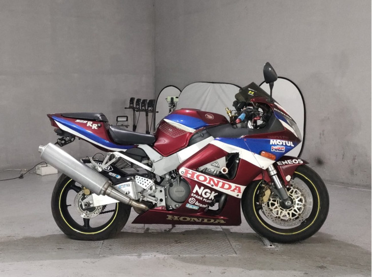 Мотоцикл Honda CBR900RR з пробігом 47324 km