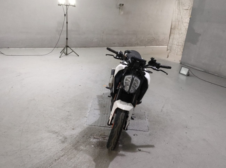 Мотоцикл KTM 390 DUKE с пробегом 10166 km