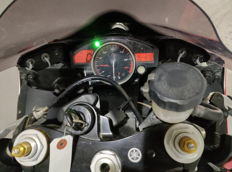 Мотоцикл Yamaha YZF-R6 с пробегом 7315 km