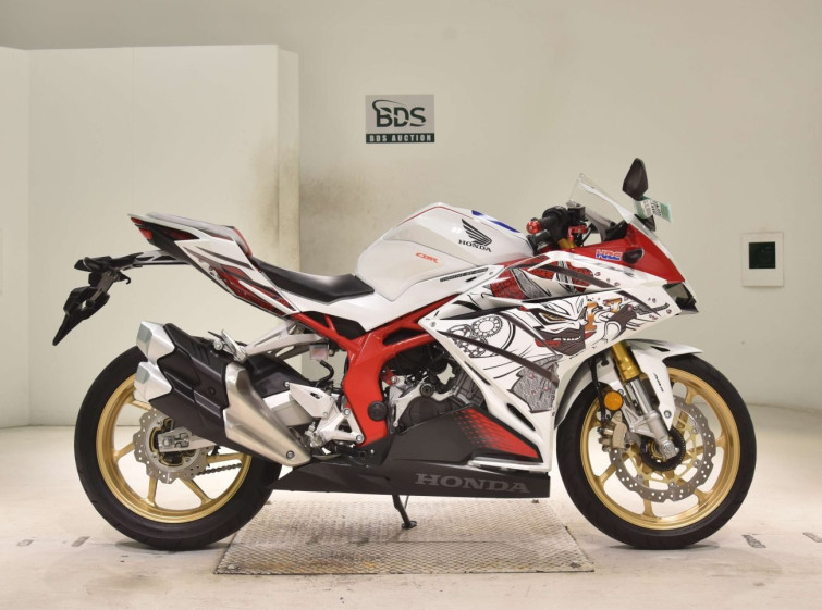 Мотоцикл Honda CBR250RR с пробегом 6389 km