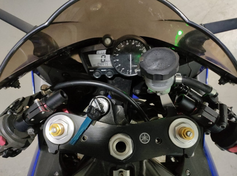 Мотоцикл Yamaha YZF-R1 з пробігом 44751 km