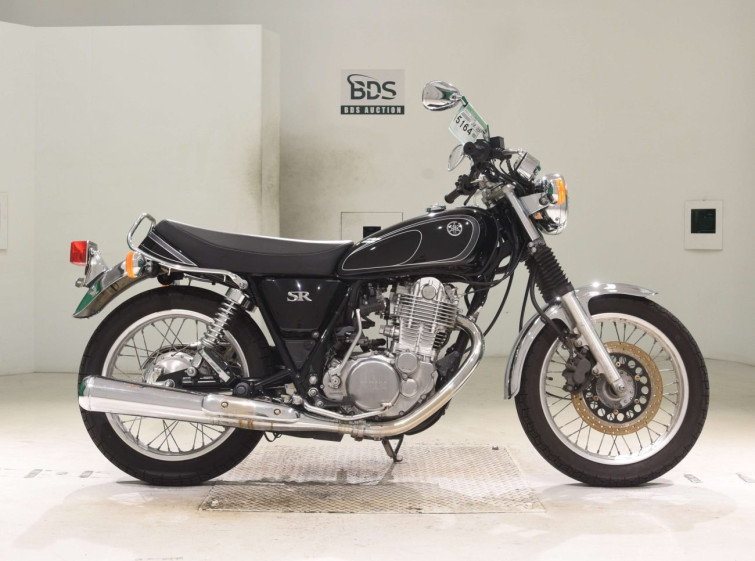 Мотоцикл Yamaha SR400 з пробігом 3841 km