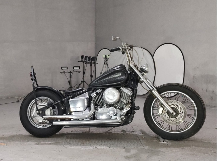 Мотоцикл Yamaha DRAGSTAR XVS400 з пробігом 18007 km