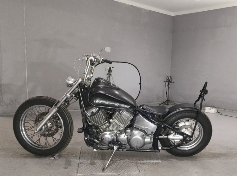Мотоцикл Yamaha DRAGSTAR XVS400 з пробігом 18007 km