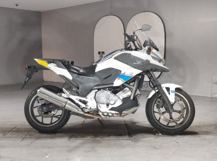 Мотоцикл Honda NC700X