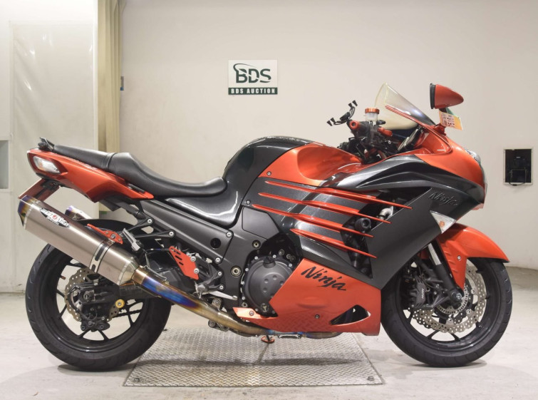 Мотоцикл Kawasaki Z900RS з пробігом 9886 km