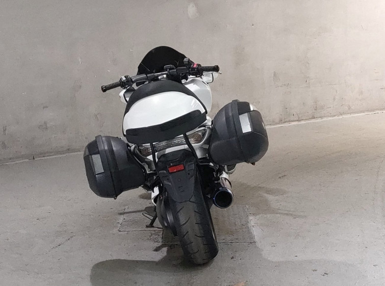 Мотоцикл Honda DN-01 з пробігом 24842 km