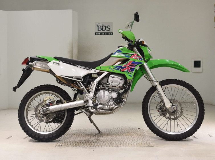 Мотоцикл Kawasaki KLX250 з пробігом 16656 km
