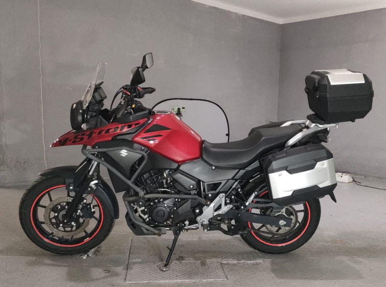 Мотоцикл Suzuki V-STROM DL250 з пробігом 21317 km