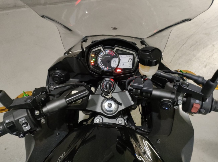 Мотоцикл Kawasaki NINJA1000 с пробегом 7040 km