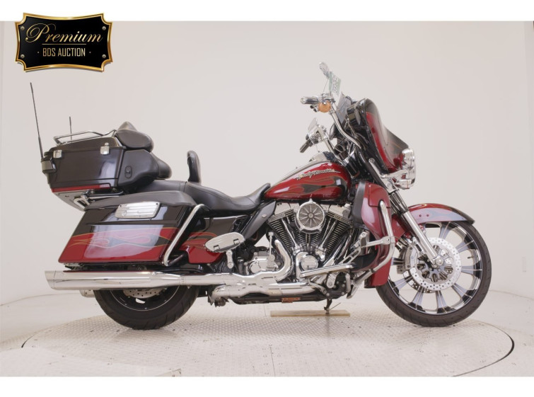 Мотоцикл HD ELECTRA GLIDE FLHTCUSE1800 с пробегом 81114 km