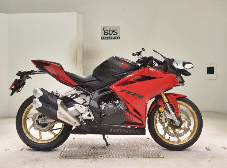 Мотоцикл Honda CBR250RRA з пробігом 3224 km