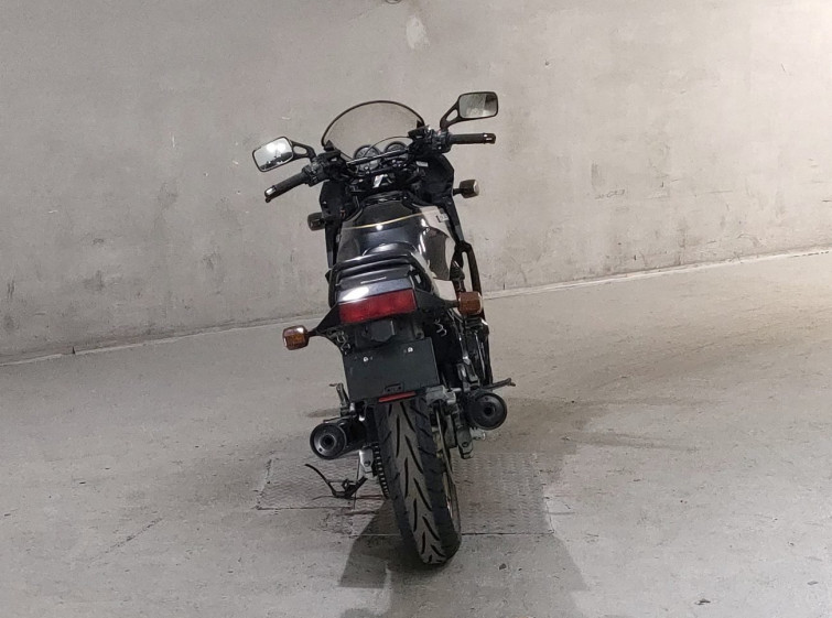 Мотоцикл Kawasaki GPZ900R с пробегом 18807 km