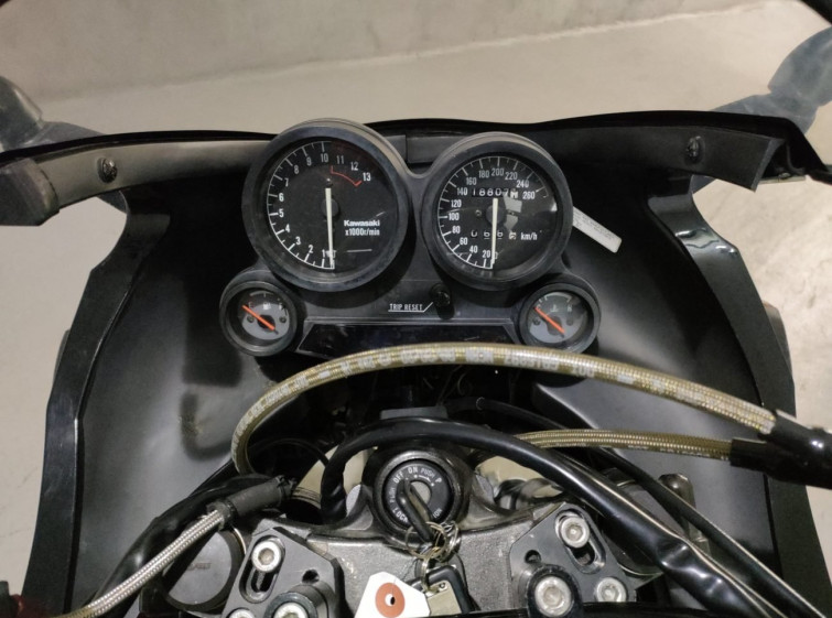Мотоцикл Kawasaki GPZ900R с пробегом 18807 km