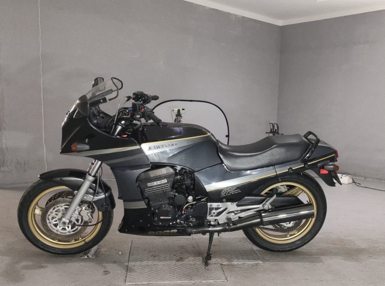 Мотоцикл Kawasaki GPZ900R с пробегом 18807 km