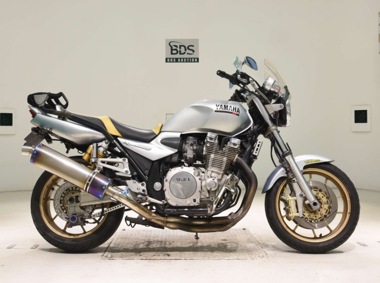 Мотоцикл Yamaha XJR1300 с пробегом 101308 km