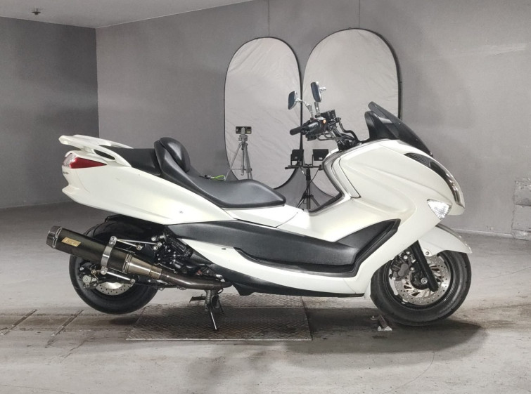 Мотоцикл Yamaha MAJESTY 250 с пробегом 6611 km