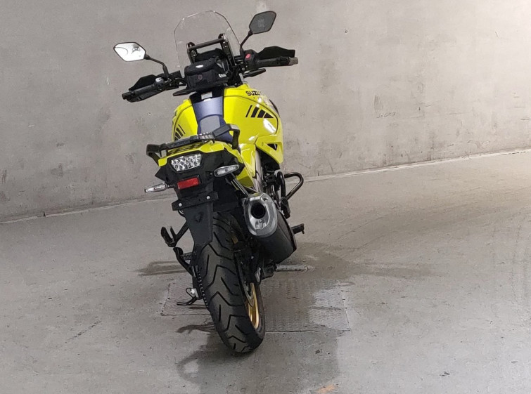Мотоцикл Suzuki V-STROM DL1050XT з пробігом 2760 km