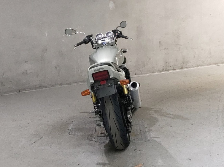 Мотоцикл Yamaha XJR1200 с пробегом 48475 km