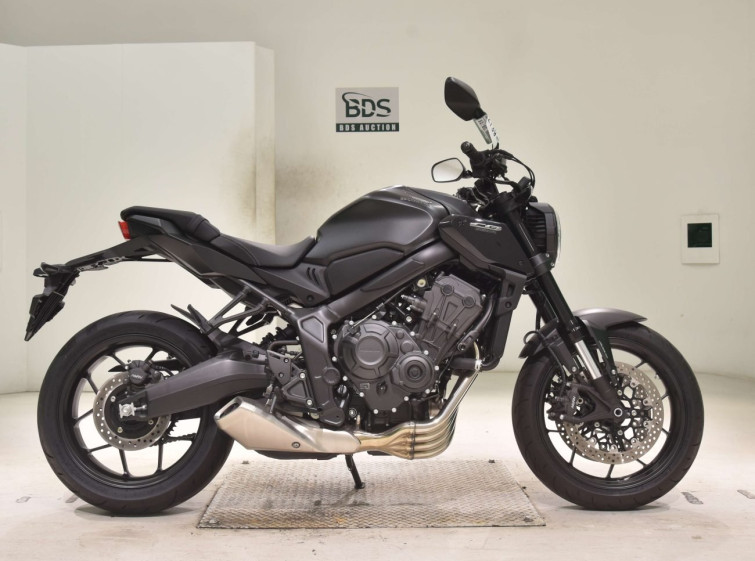 Мотоцикл Honda CB650R з пробігом 715 km