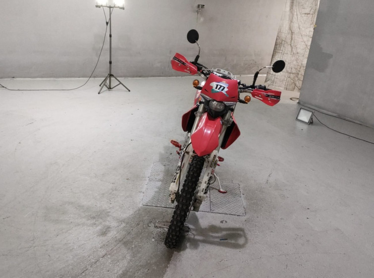 Мотоцикл Kawasaki KLX250SR с пробегом 7421 km