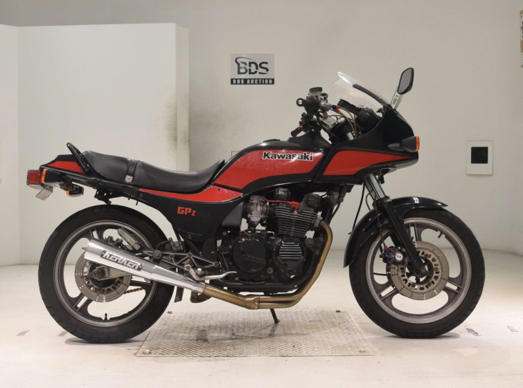 Мотоцикл Kawasaki GPZ400 з пробігом 23709 km