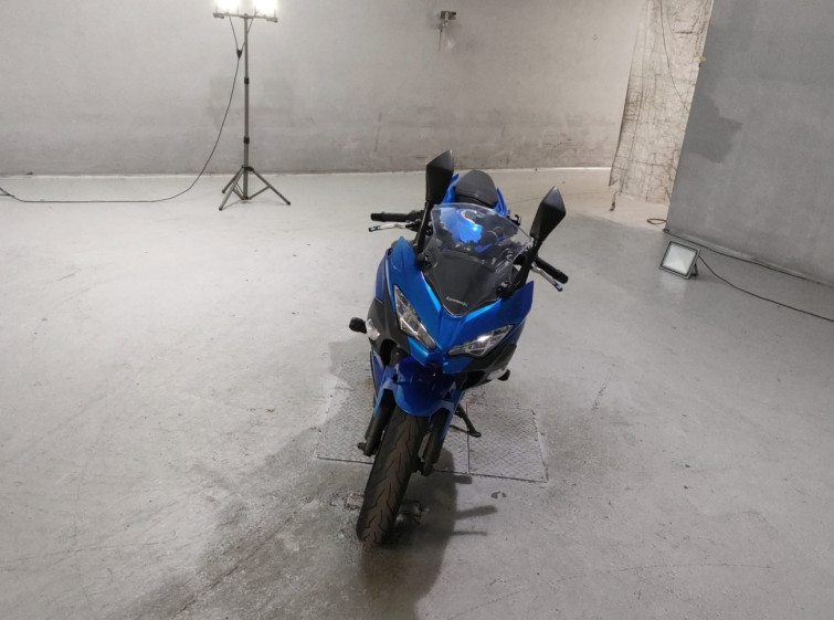 Мотоцикл Kawasaki NINJA250 з пробігом 76678 km