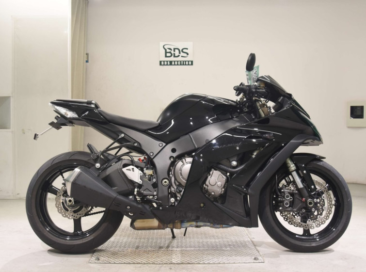 Мотоцикл Kawasaki NINJA ZX-10R с пробегом 14334 km