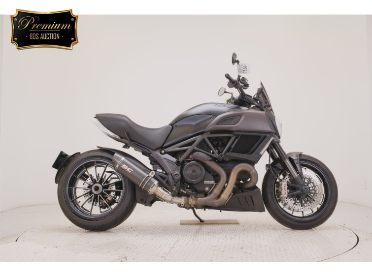 Мотоцикл Ducati DIAVEL с пробегом 15572 km