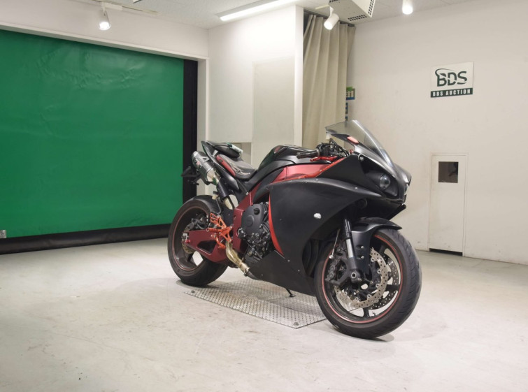 Мотоцикл Yamaha YZF-R1