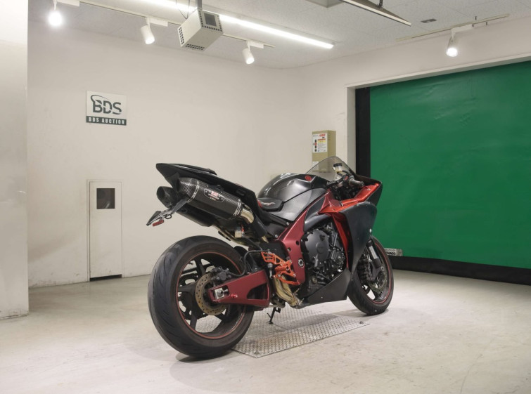 Мотоцикл Yamaha YZF-R1
