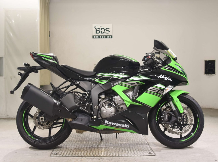 Мотоцикл Kawasaki ZX6RA с пробегом 5917 km