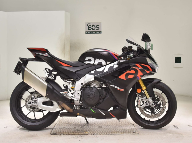 Мотоцикл Aprilia RSV4 1100 FACTORY с пробегом 3935 km