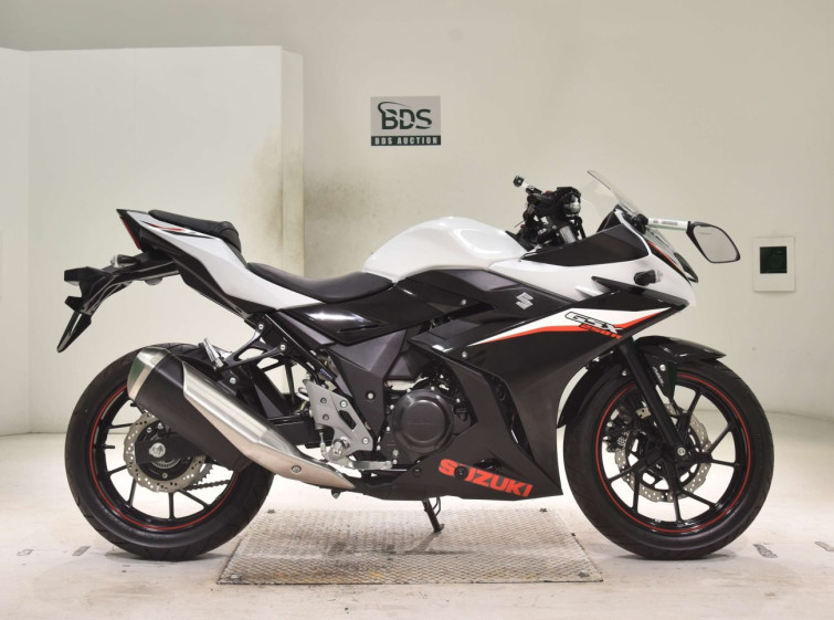 Мотоцикл Suzuki GSX250R с пробегом 640 km